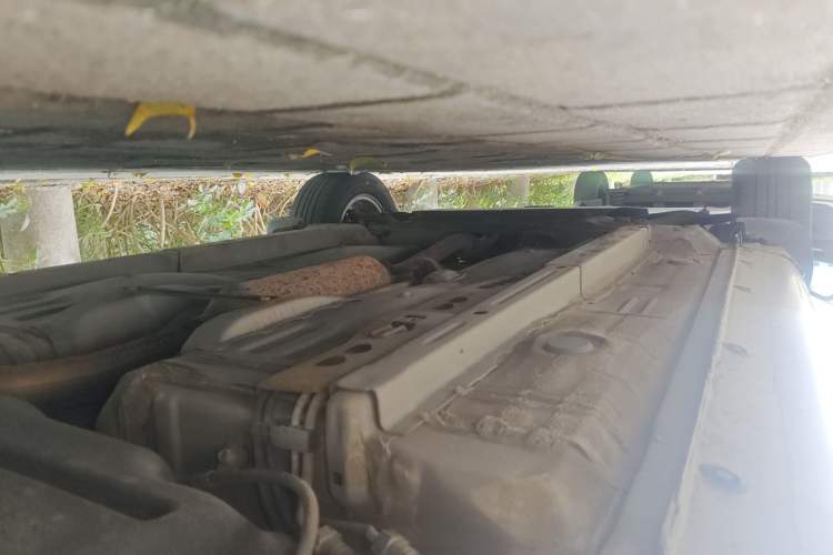 Used FAW Weizhi V5 2012 1.5L AMT Flagship Edition Chassis Rear Left