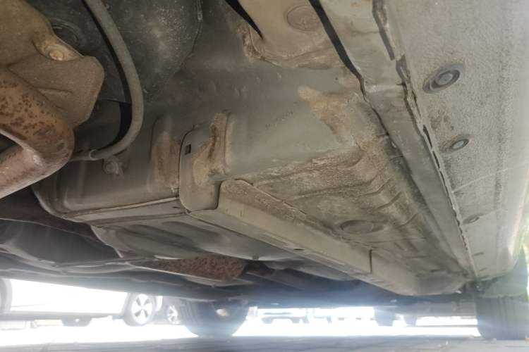 Used FAW Weizhi V5 2012 1.5L AMT Flagship Edition Chassis Rear Right