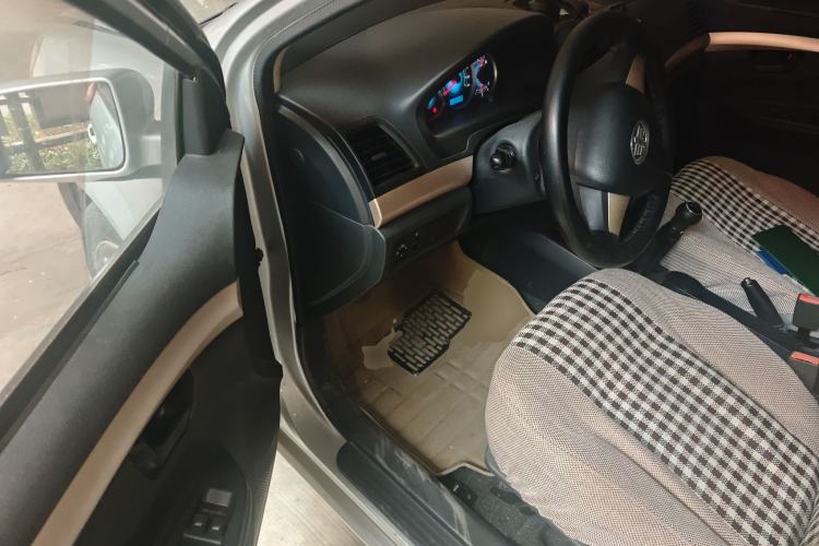 Used FAW Weizhi V5 2012 1.5L Manual Entry-Level Trim Driver Seat
