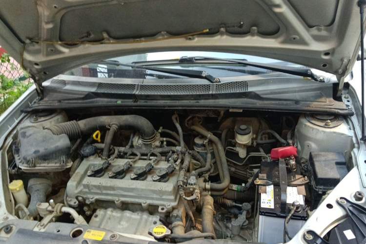 Used FAW Weizhi V5 2012 1.5L Manual Standard Edition Engine Bay