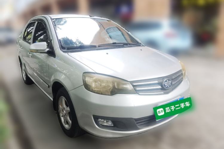 Used FAW Weizhi V5 2012 1.5L AMT Flagship Edition Front Right 45 Deg