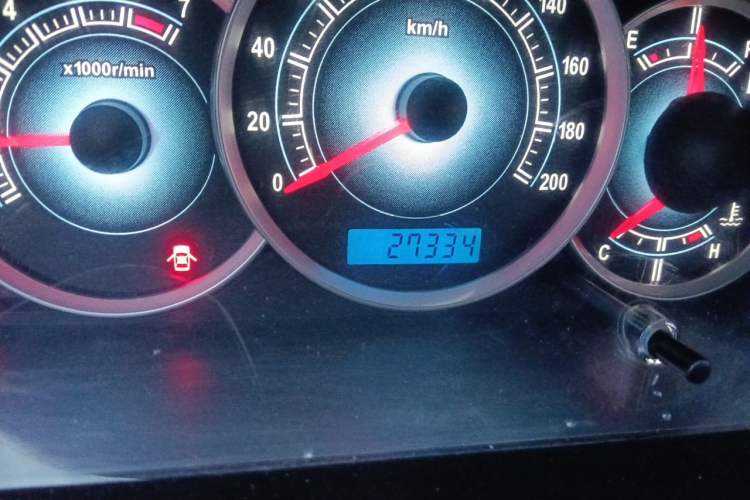 Used FAW Weizhi V5 2012 1.5L Manual Standard Edition Odometer Close Up