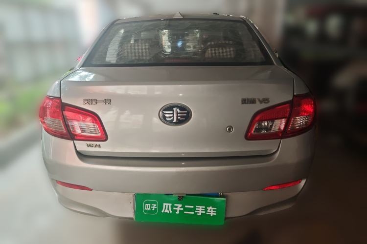 Used FAW Weizhi V5 2012 1.5L Manual Entry-Level Trim Rear