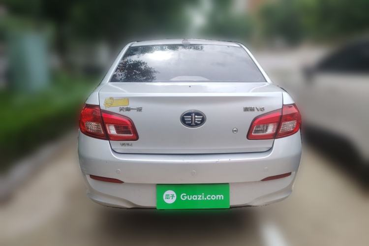 Used FAW Weizhi V5 2012 1.5L Manual Elite Edition Rear