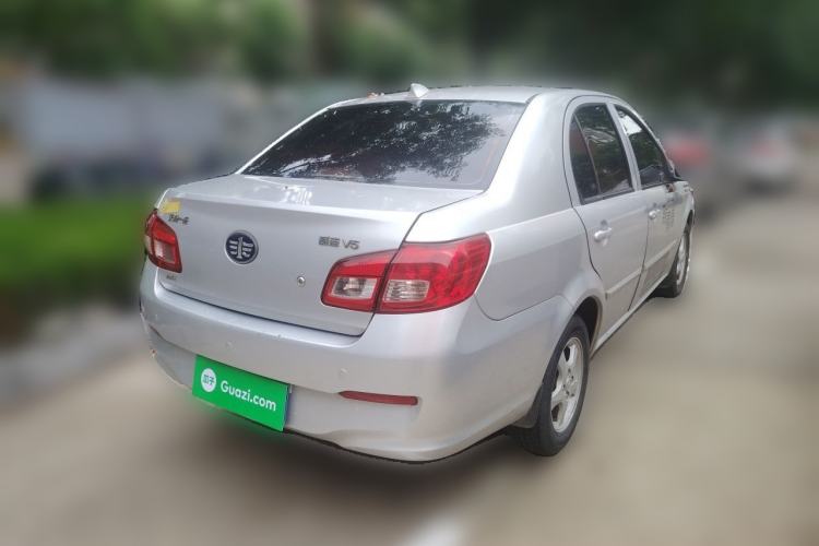 Used FAW Weizhi V5 2012 1.5L Manual Elite Edition Rear Right 45 Deg