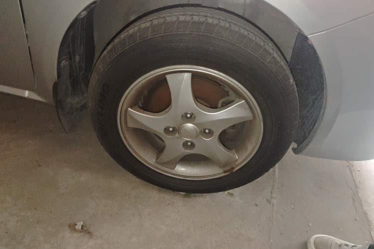 Used FAW Weizhi V5 2012 1.5L Manual Entry-Level Trim Right Front Wheel Hub