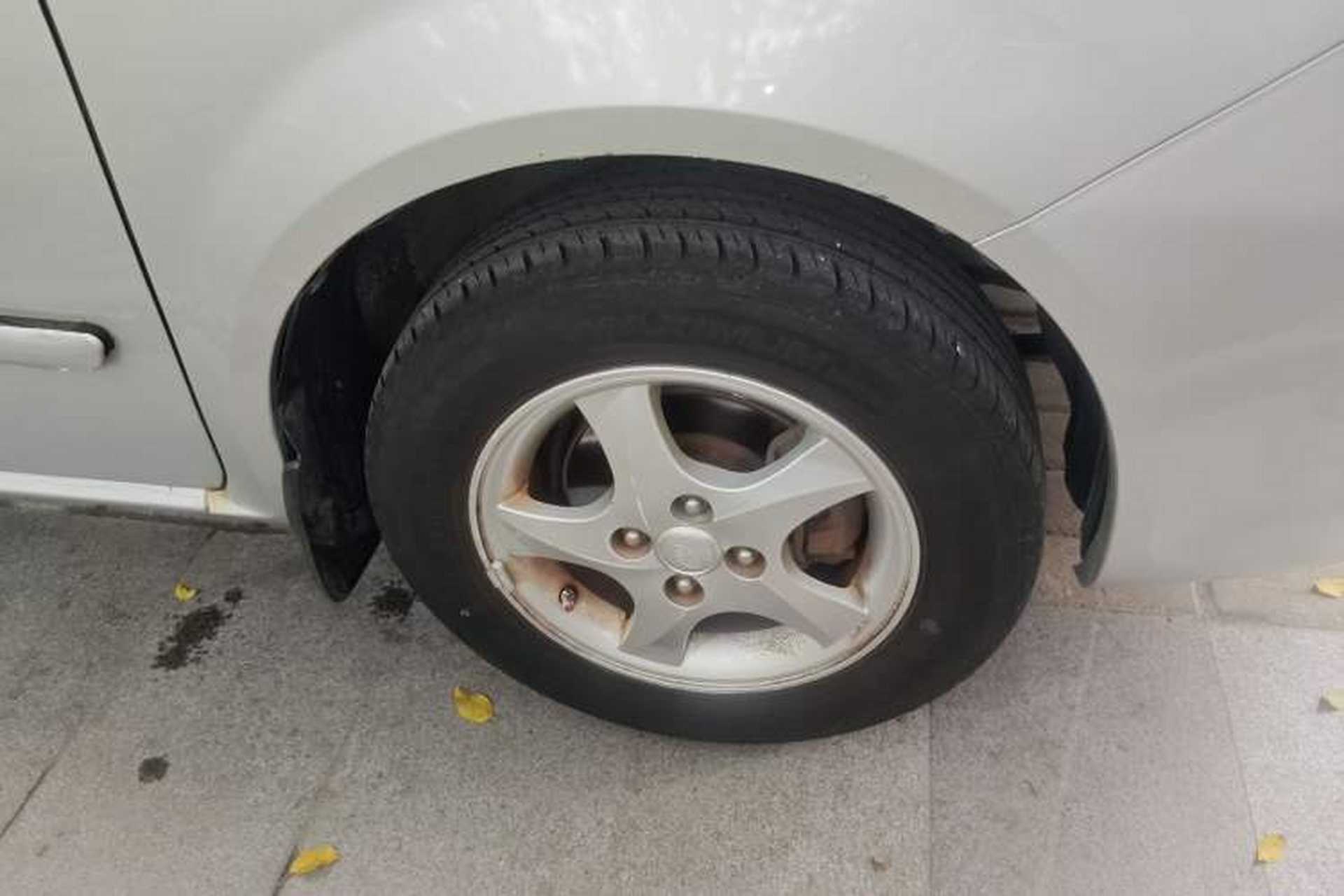 Used FAW Weizhi V5 2012 1.5L AMT Flagship Edition Right Front Wheel Hub
