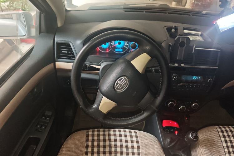 Used FAW Weizhi V5 2012 1.5L Manual Entry-Level Trim Steering Wheel