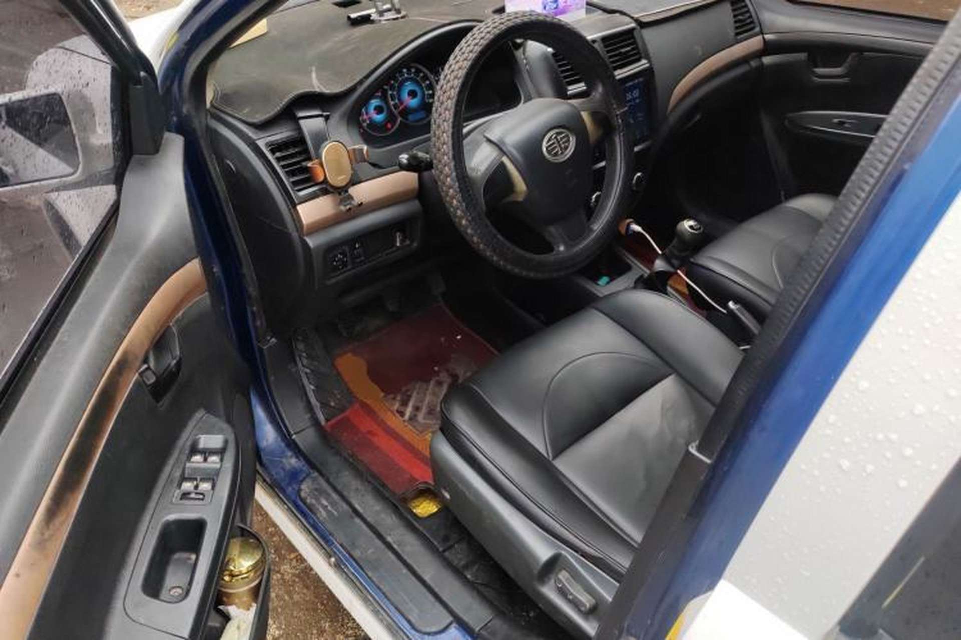 Used FAW Weizhi V5 2012 1.5L Manual Entry-Level Trim Driver Seat