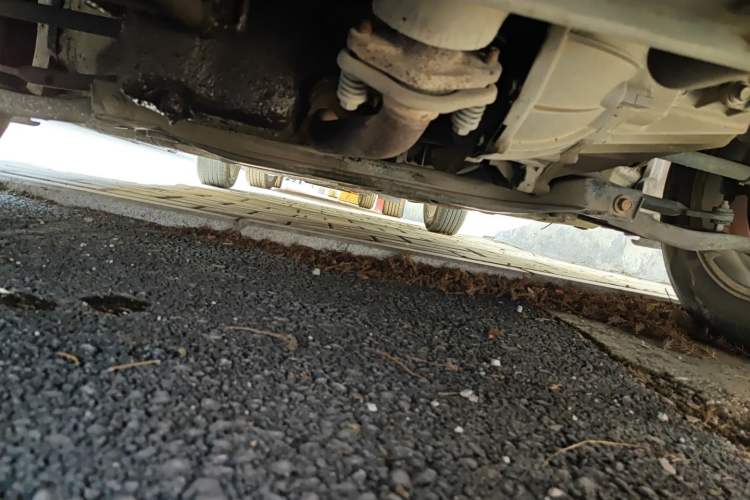 Used FAW Weizhi V5 2012 1.5L Manual Elite Edition Chassis Front
