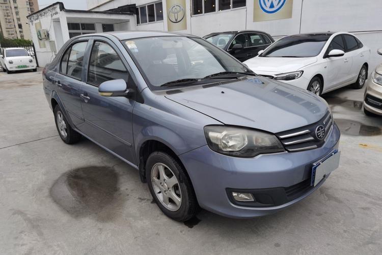 Used FAW Weizhi V5 2013 1.5L Manual Elite Model China IV Standard Front Right 45 Deg
