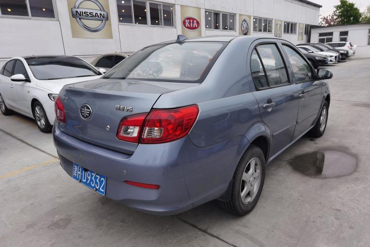 Used FAW Weizhi V5 2013 1.5L Manual Elite Model China IV Standard Rear Right 45 Deg