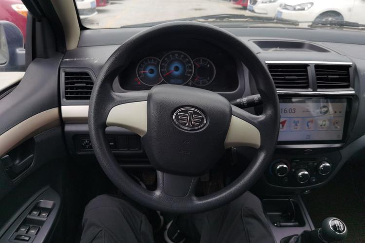 Used FAW Weizhi V5 2013 1.5L Manual Elite Model China IV Standard Steering Wheel