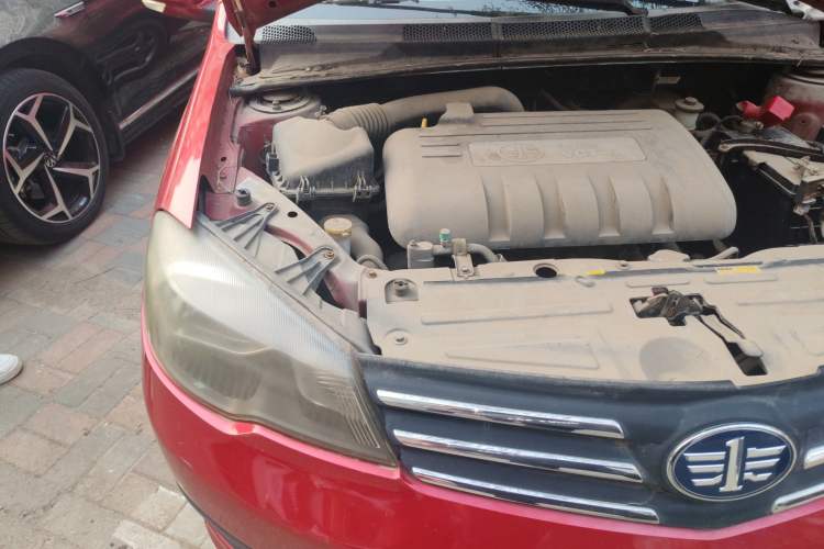 Used FAW Weizhi V5 2013 1.5L Manual Elite Model China IV Standard Engine Bay Right