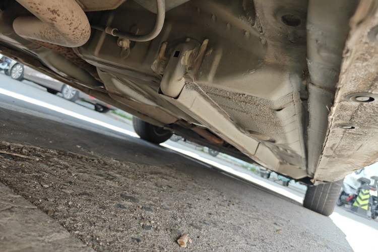 Used FAW Weizhi V5 2013 1.5L Manual Standard Version China IV Standard Chassis Rear Right