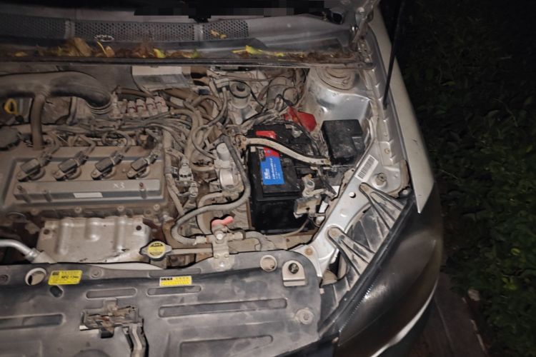 Used FAW Weizhi V5 2013 1.5L Manual Elite Model China IV Standard Engine Bay Left
