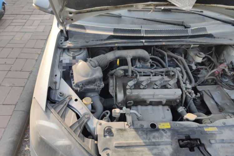 Used FAW Weizhi V5 2013 1.5L Manual Entry-Level Model China IV Standard Engine Bay Right