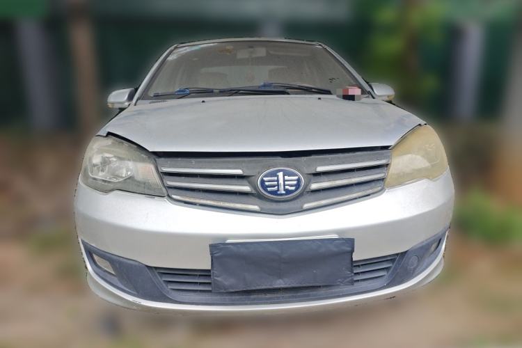 Used FAW Weizhi V5 2013 1.5L Manual Standard Version China IV Standard Front