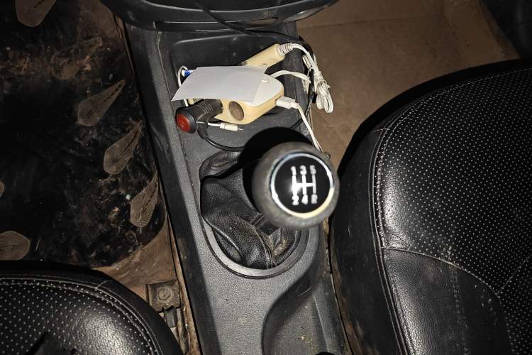 Used FAW Weizhi V5 2013 1.5L Manual Elite Model China IV Standard Gear Lever