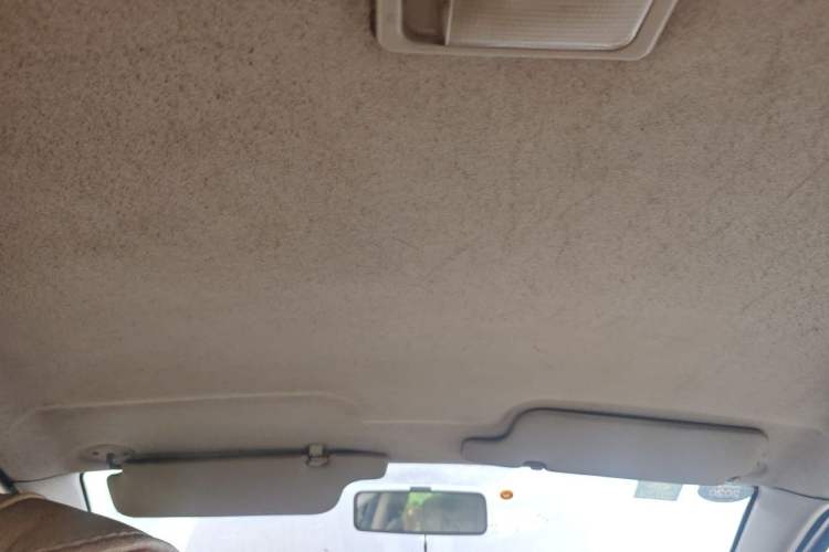Used FAW Weizhi V5 2013 1.5L Manual Standard Version China IV Standard Headliner