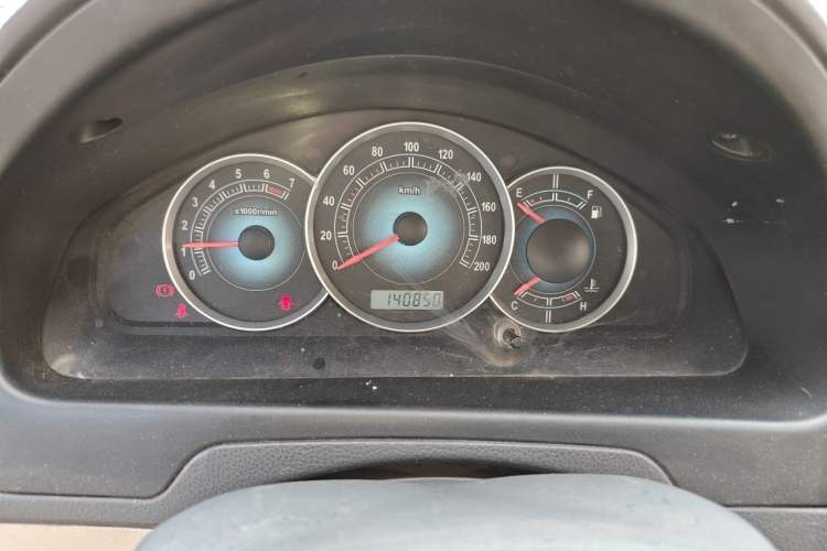 Used FAW Weizhi V5 2013 1.5L Manual Standard Version China IV Standard Instrument Cluster