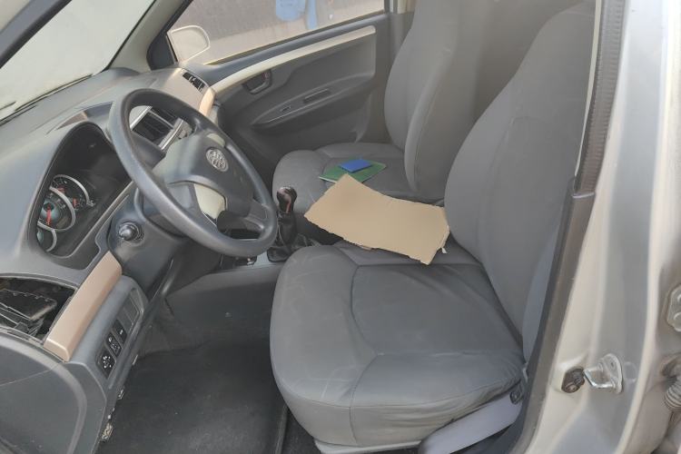 Used FAW Weizhi V5 2013 1.5L Manual Entry-Level Model China IV Standard Left Front Seat