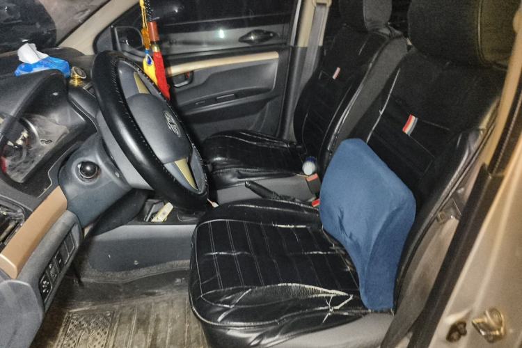 Used FAW Weizhi V5 2013 1.5L Manual Entry-Level Model China IV Standard Left Front Seat