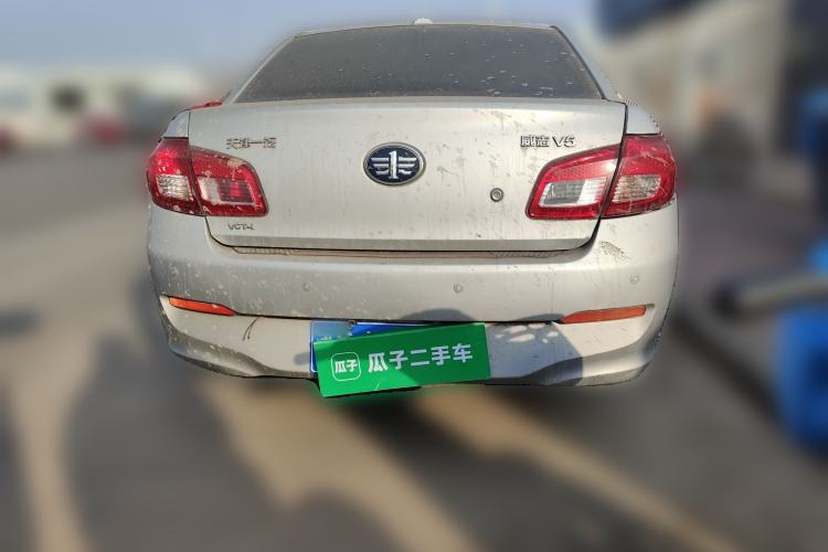Used FAW Weizhi V5 2013 1.5L Manual Entry-Level Model China IV Standard Rear
