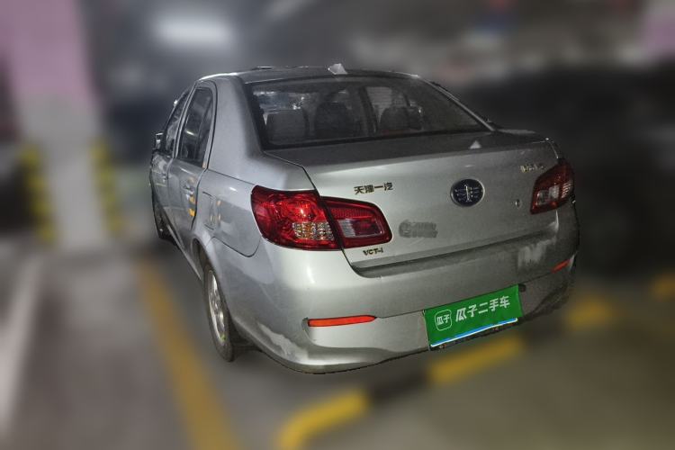 Used FAW Weizhi V5 2013 1.5L Manual Entry-Level Model China IV Standard Rear Left 45 Deg