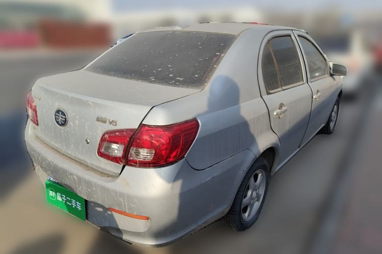 Used FAW Weizhi V5 2013 1.5L Manual Entry-Level Model China IV Standard Rear Right 45 Deg