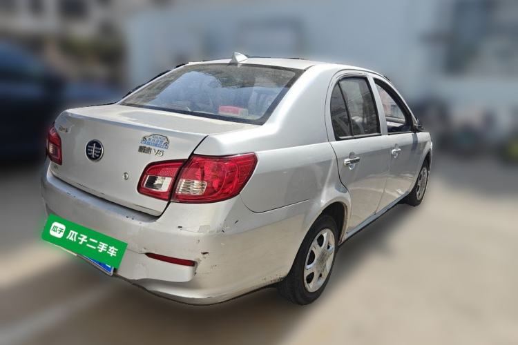 Used FAW Weizhi V5 2013 1.5L Manual Standard Version China IV Standard Rear Right 45 Deg