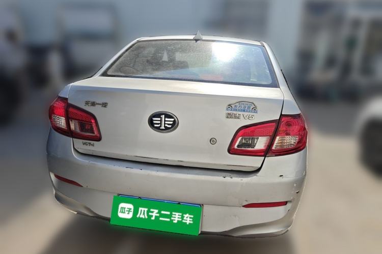 Used FAW Weizhi V5 2013 1.5L Manual Standard Version China IV Standard Rear