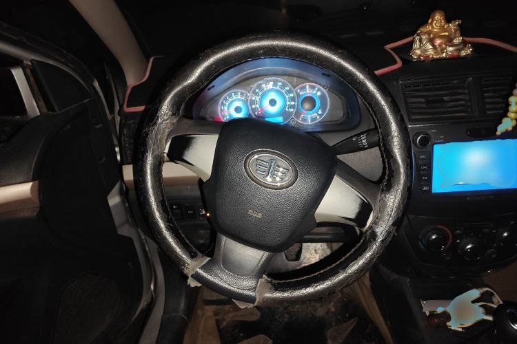 Used FAW Weizhi V5 2013 1.5L Manual Elite Model China IV Standard Steering Wheel