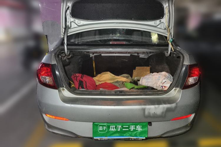 Used FAW Weizhi V5 2013 1.5L Manual Entry-Level Model China IV Standard Trunk