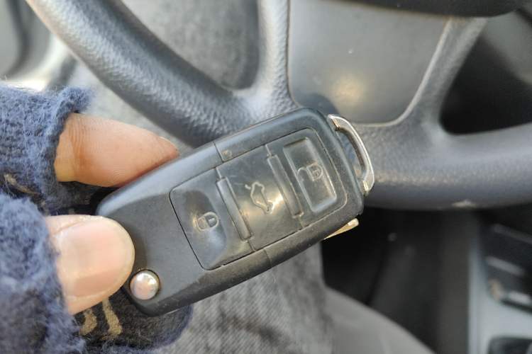 Used FAW Weizhi V5 2013 1.5L Manual Entry-Level Model China IV Standard Vehicle Key