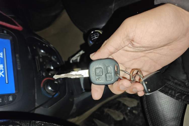 Used FAW Weizhi V5 2013 1.5L Manual Elite Model China IV Standard Vehicle Key