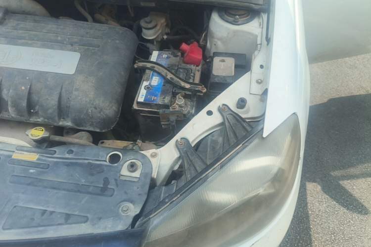 Used FAW Weizhi V5 2013 1.5L Manual Standard Version China IV Standard Engine Bay Left