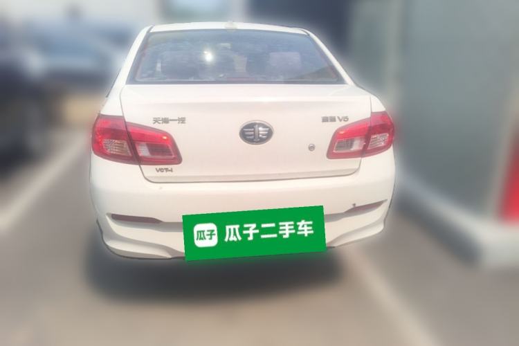 Used FAW Weizhi V5 2013 1.5L Manual Standard Version China IV Standard Rear