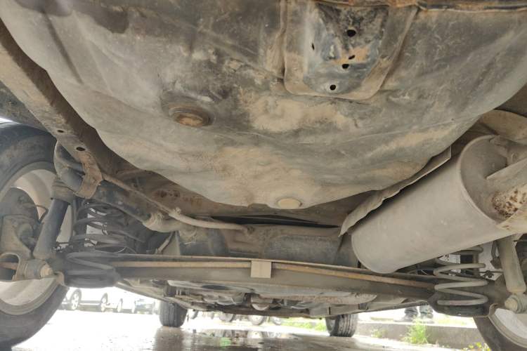 Used FAW Weizhi V5 2014 1.5L Manual Standard Edition Chassis Rear