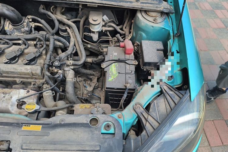 Used FAW Weizhi V5 2014 1.5L Manual Standard Edition Engine Bay Left