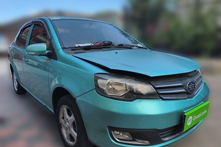 Used FAW Weizhi V5 2014 1.5L Manual Standard Edition Front Right 45 Deg