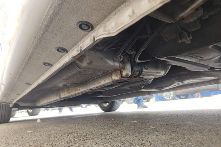 Used FAW Weizhi V5 2014 1.5L Manual Entry-Level Model Chassis Rear Left