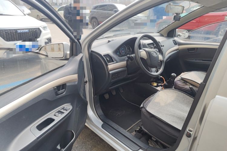 Used FAW Weizhi V5 2014 1.5L Manual Entry-Level Model Driver Seat