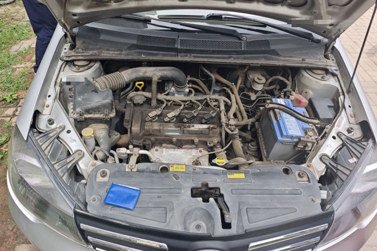 Used FAW Weizhi V5 2014 1.5L Manual Entry-Level Model Engine Bay