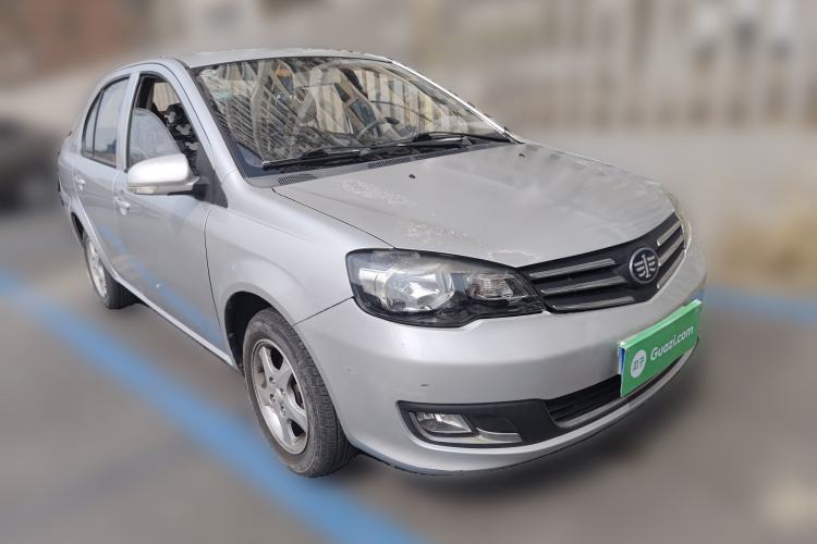 Used FAW Weizhi V5 2014 1.5L Manual Entry-Level Model Front Right 45 Deg