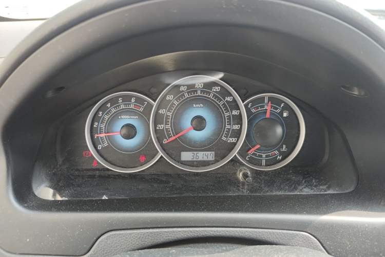 Used FAW Weizhi V5 2014 1.5L Manual Entry-Level Model Instrument Cluster
