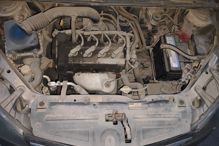Used FAW Weizhi V5 2014 1.5L Manual Elite Model Engine Bay