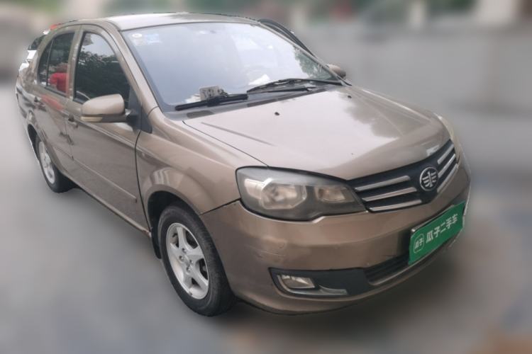 Used FAW Weizhi V5 2014 1.5L Manual Elite Model Front Right 45 Deg