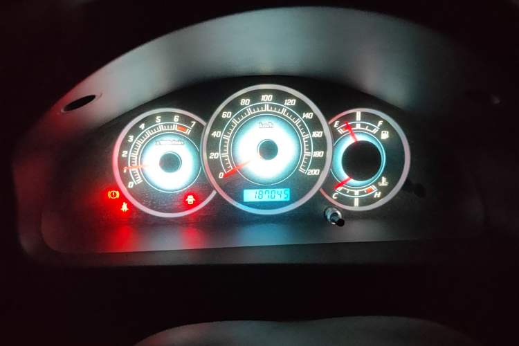 Used FAW Weizhi V5 2014 1.5L Manual Elite Model Instrument Cluster