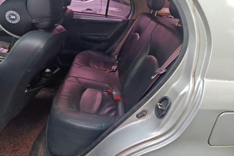 Used FAW Weizhi V5 2015 1.5L Automatic Standard Edition Left Rear Seat